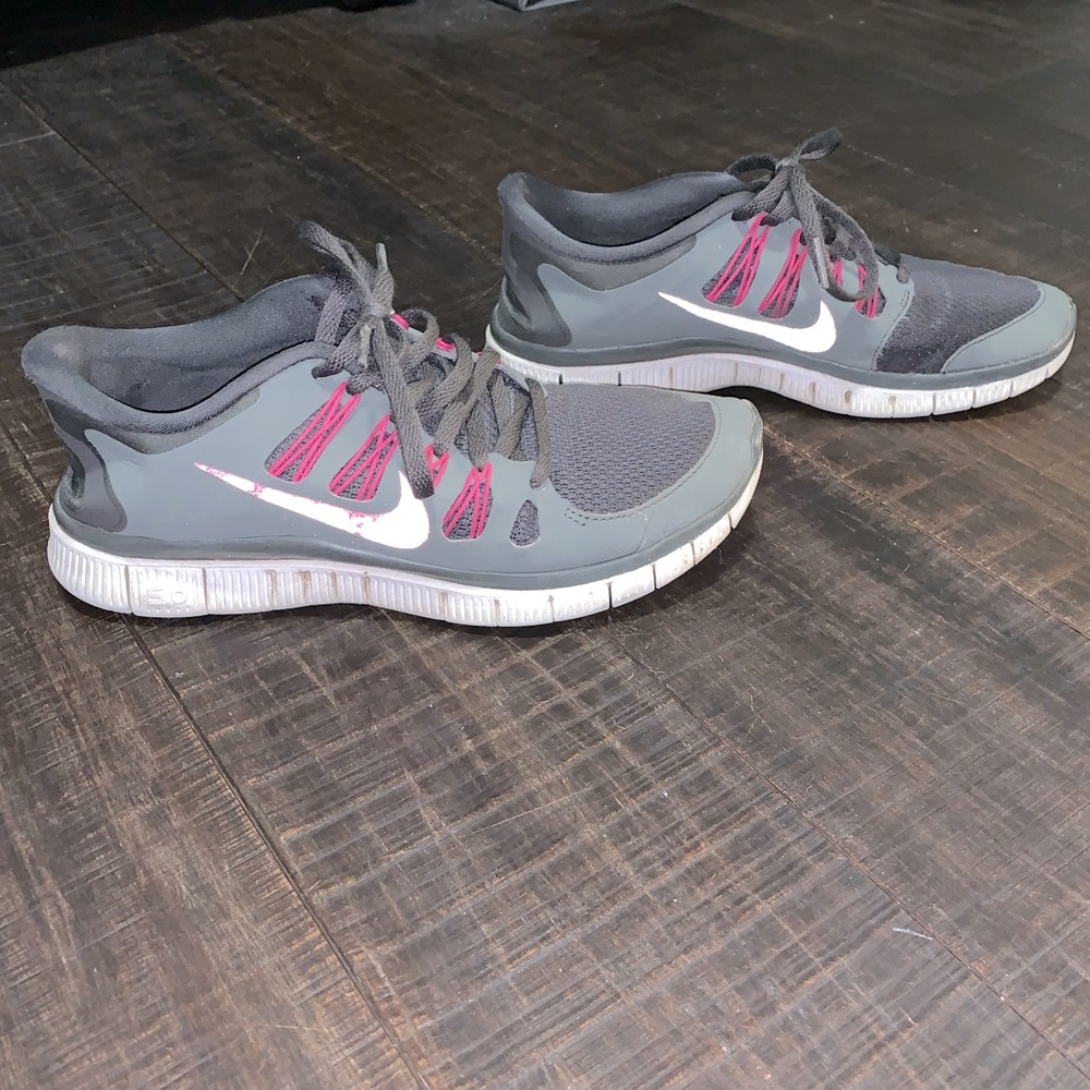 Nike Free 5.0 Tennis Shoes
